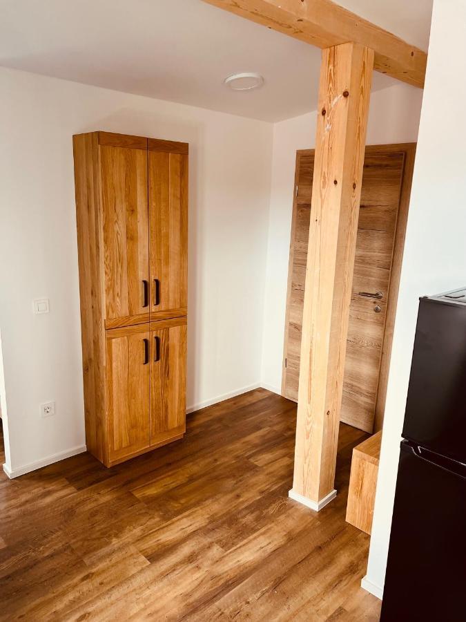 Pjagodic Hotel Cerklje - 5Min To Airport 서클리예나고렌스켐 외부 사진