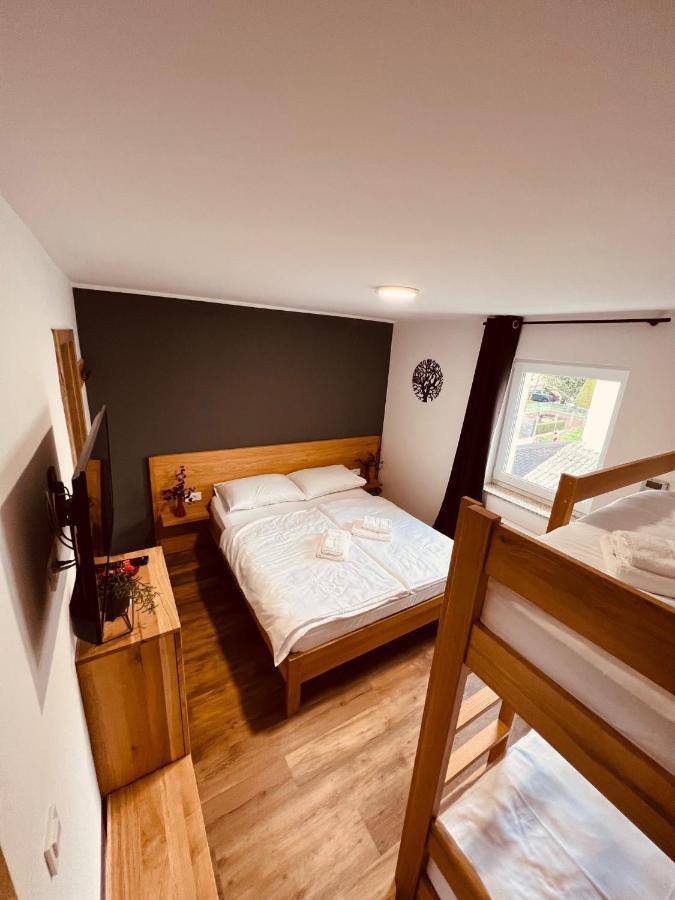 Pjagodic Hotel Cerklje - 5Min To Airport 서클리예나고렌스켐 외부 사진