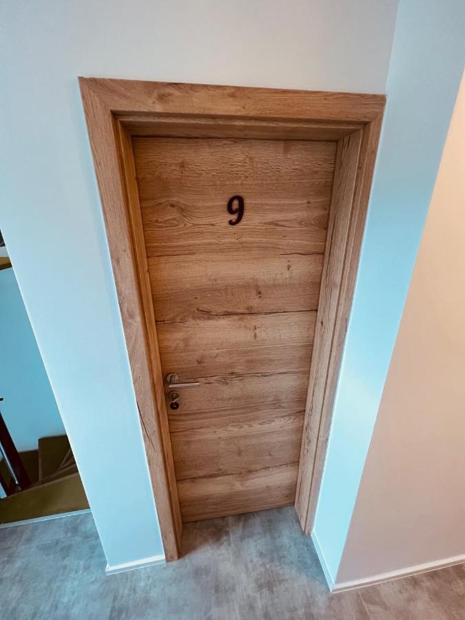 Pjagodic Hotel Cerklje - 5Min To Airport 서클리예나고렌스켐 외부 사진