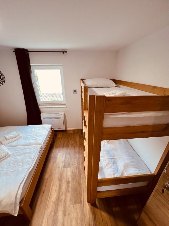 Pjagodic Hotel Cerklje - 5Min To Airport 서클리예나고렌스켐 외부 사진