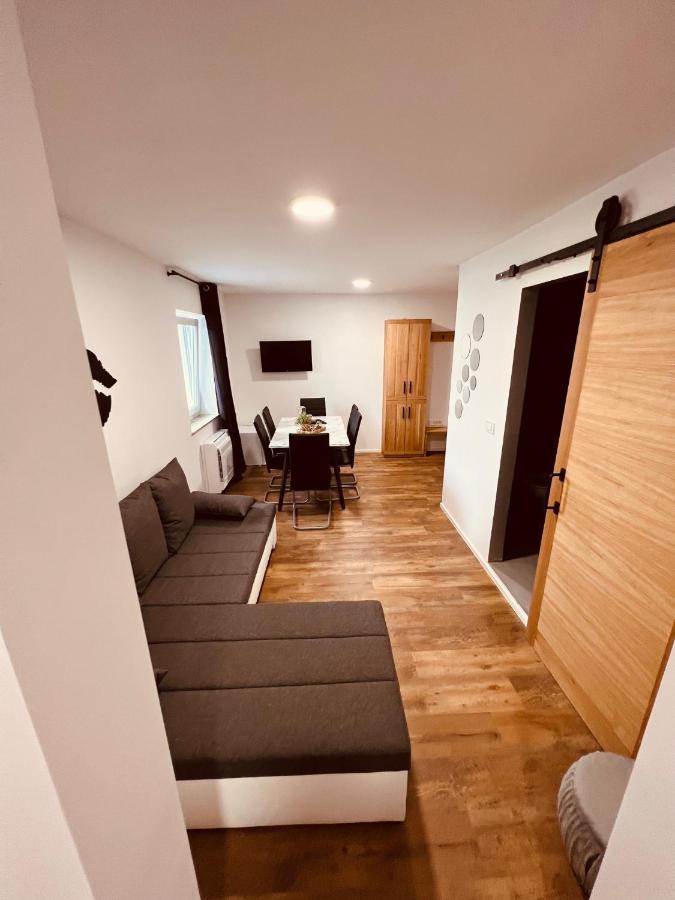 Pjagodic Hotel Cerklje - 5Min To Airport 서클리예나고렌스켐 외부 사진