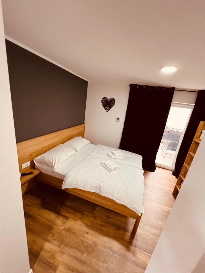 Pjagodic Hotel Cerklje - 5Min To Airport 서클리예나고렌스켐 외부 사진